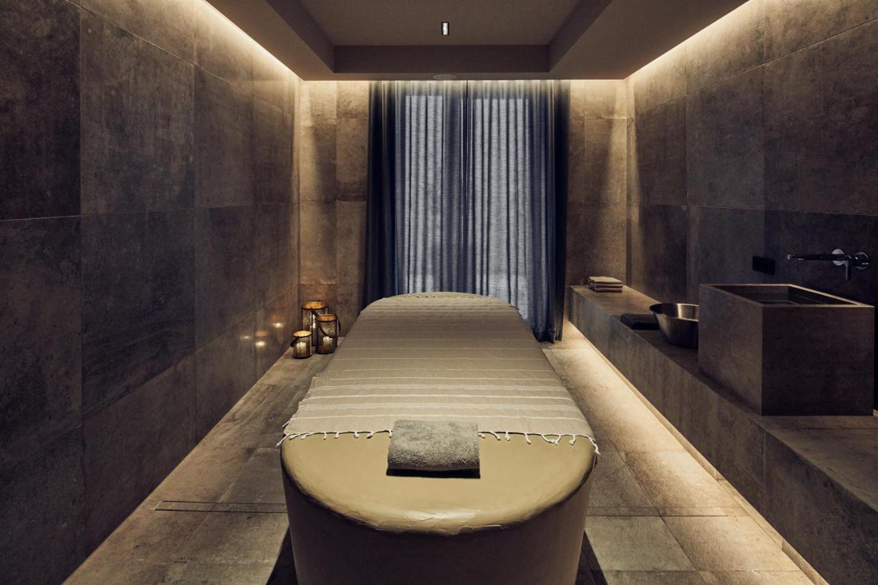 Falkensteiner Hotel Kronplatz - The Leading Hotels Of The World (Adults Only) ريسكوني المظهر الخارجي الصورة Spa treatment room