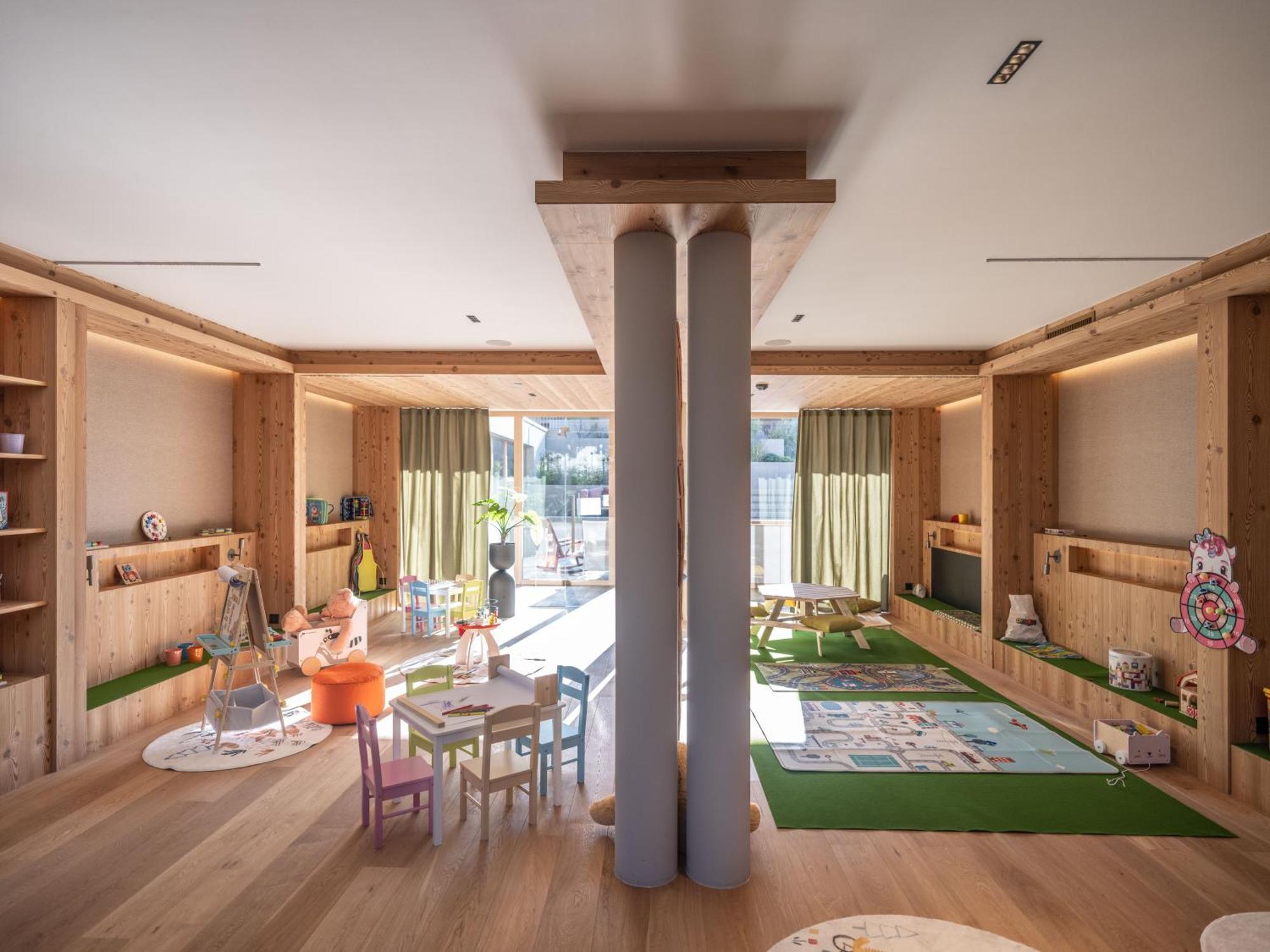 Falkensteiner Hotel Kronplatz - The Leading Hotels Of The World (Adults Only) ريسكوني المظهر الخارجي الصورة The nursery