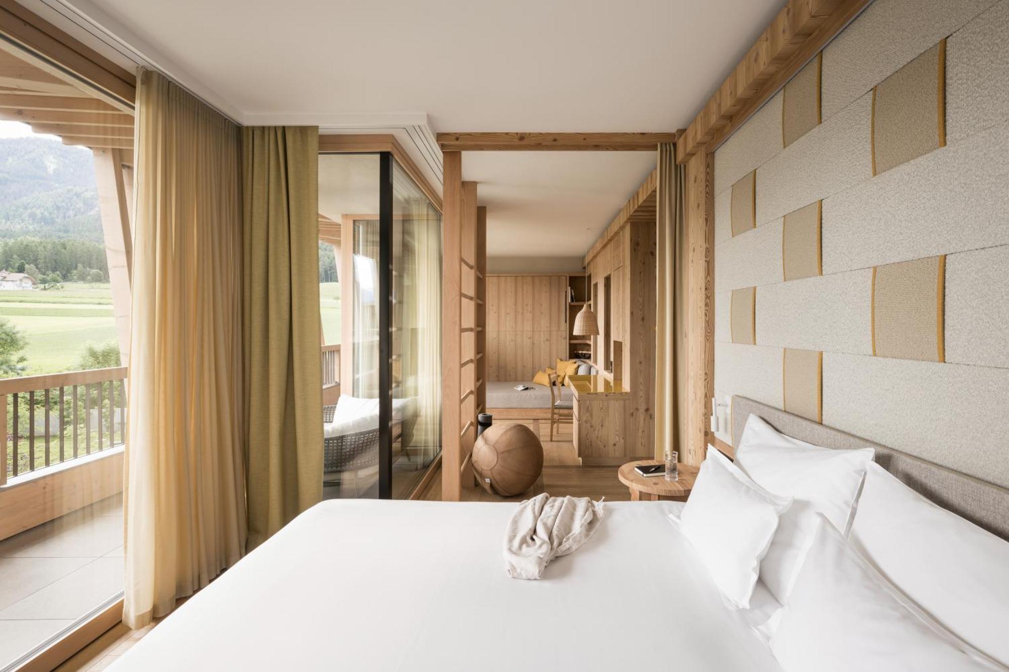 Falkensteiner Hotel Kronplatz - The Leading Hotels Of The World (Adults Only) ريسكوني الغرفة الصورة A room at the Hotel 7132 Samarkand