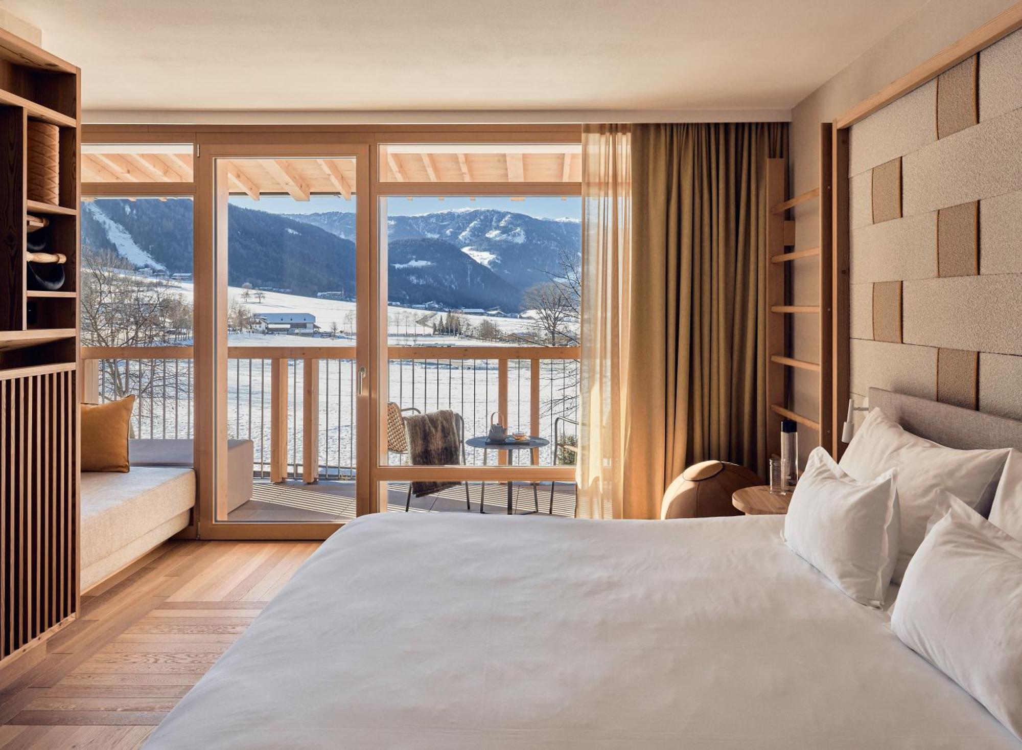 Falkensteiner Hotel Kronplatz - The Leading Hotels Of The World (Adults Only) ريسكوني المظهر الخارجي الصورة Deluxe room